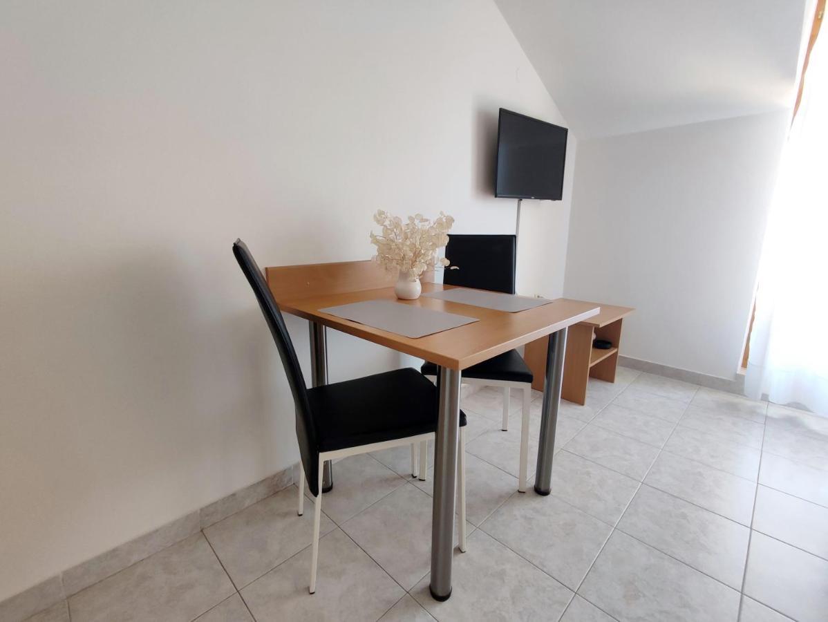 Apartments And Rooms Saric جادريغا المظهر الخارجي الصورة