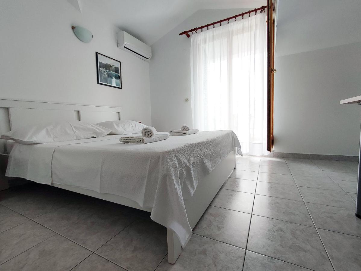 Apartments And Rooms Saric جادريغا المظهر الخارجي الصورة