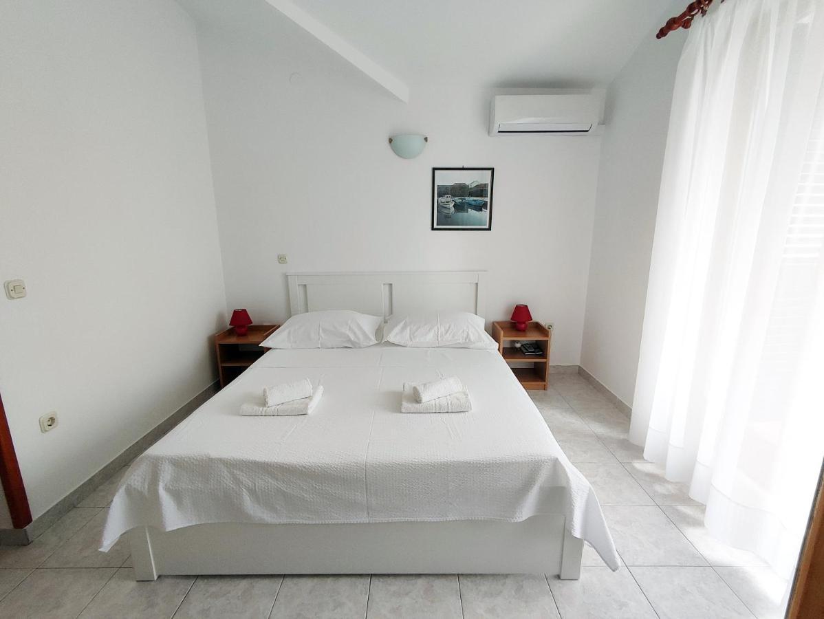 Apartments And Rooms Saric جادريغا المظهر الخارجي الصورة