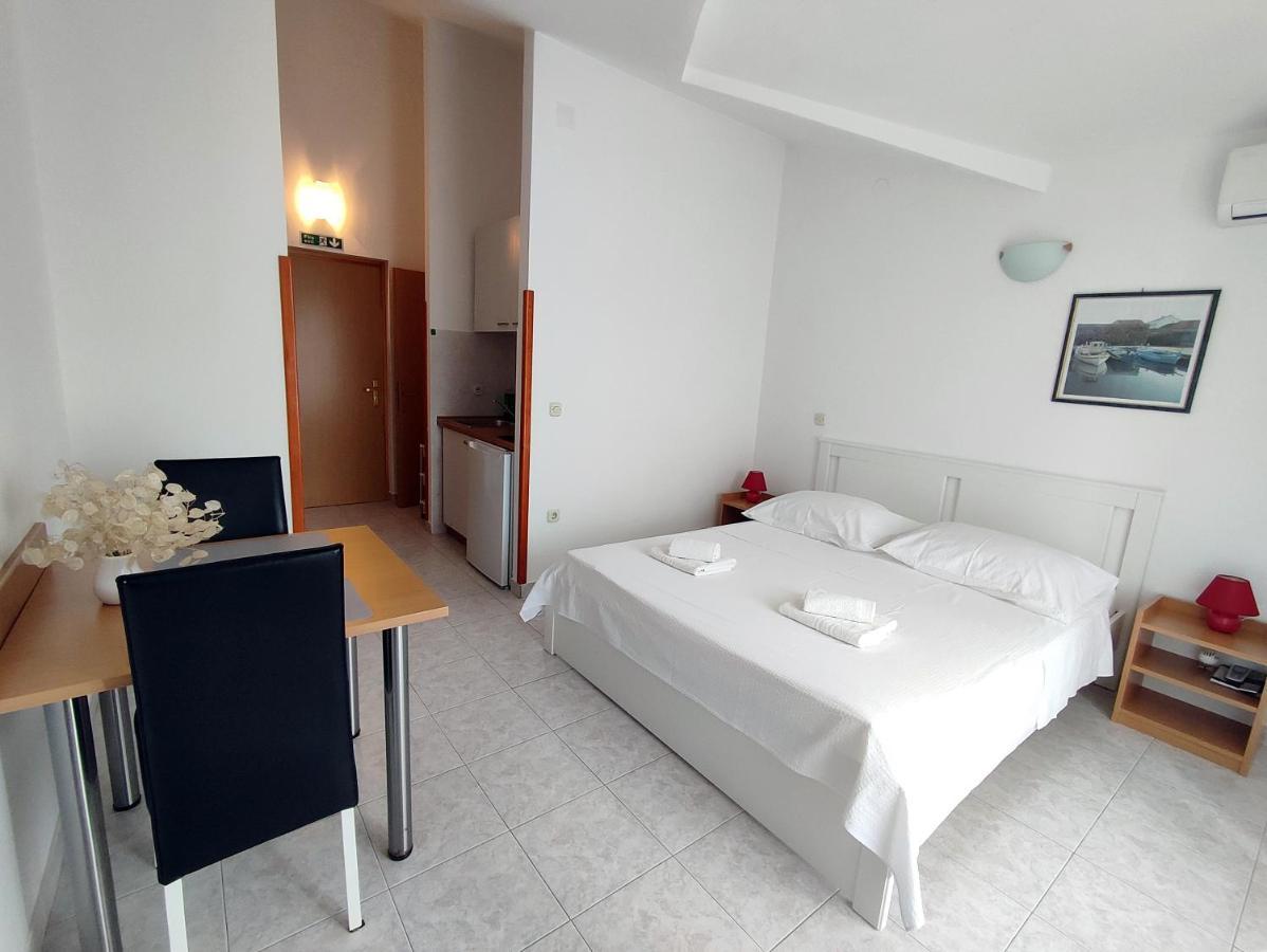Apartments And Rooms Saric جادريغا المظهر الخارجي الصورة