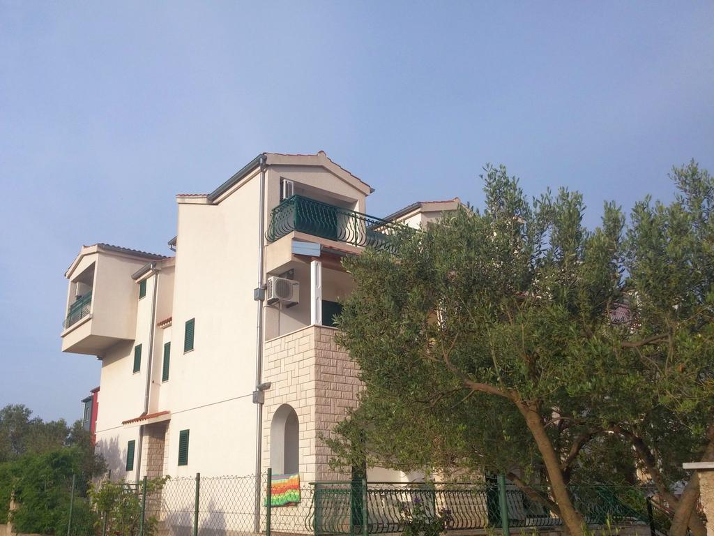 Apartments And Rooms Saric جادريغا المظهر الخارجي الصورة
