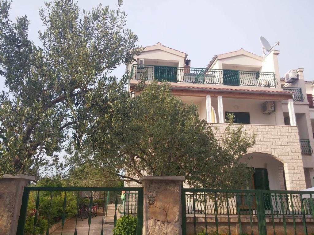 Apartments And Rooms Saric جادريغا المظهر الخارجي الصورة