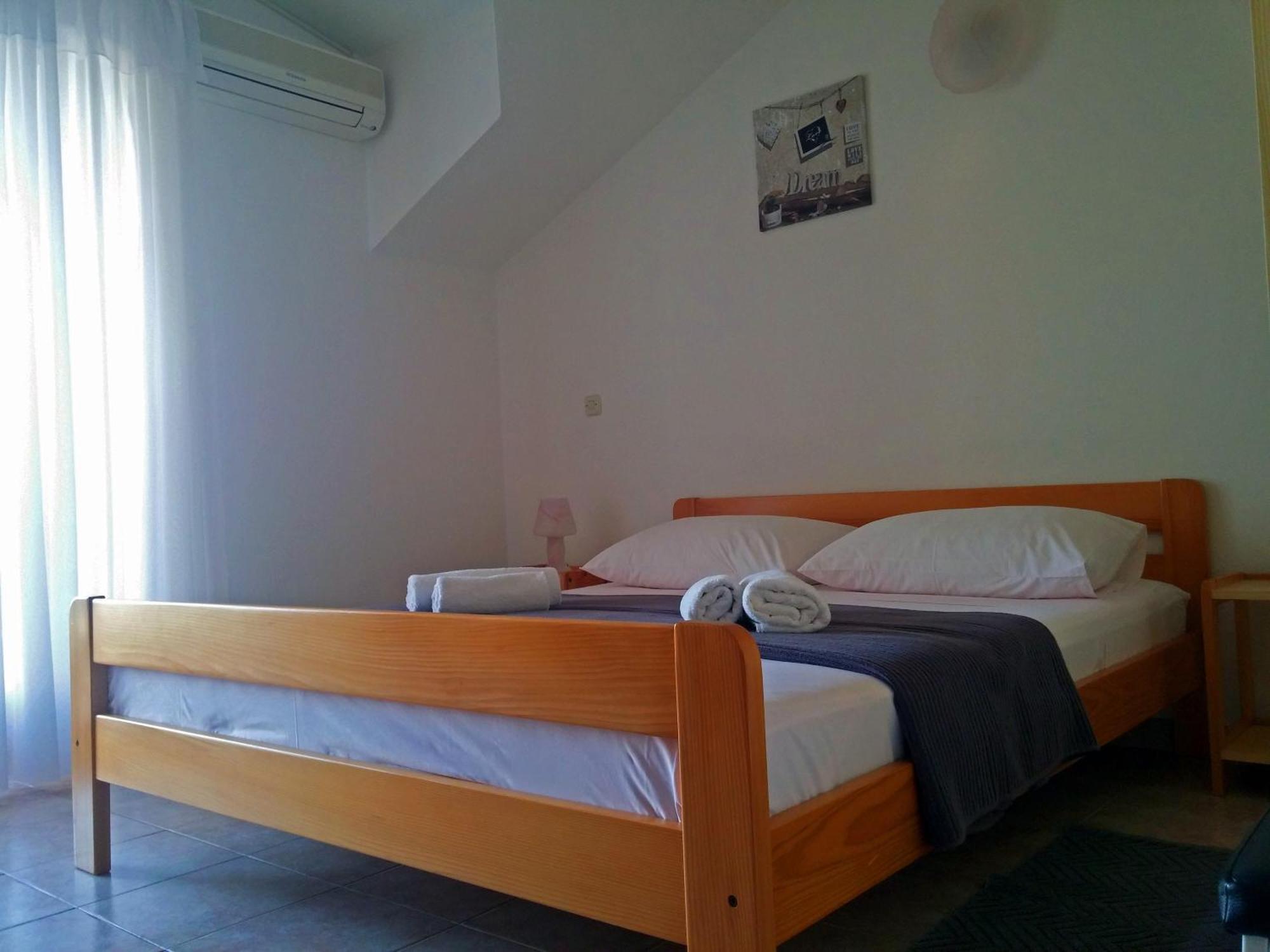 Apartments And Rooms Saric جادريغا الغرفة الصورة