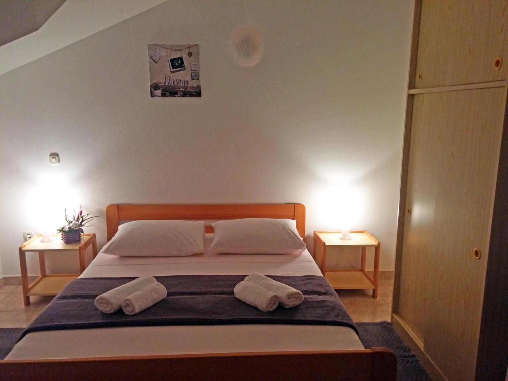 Apartments And Rooms Saric جادريغا الغرفة الصورة