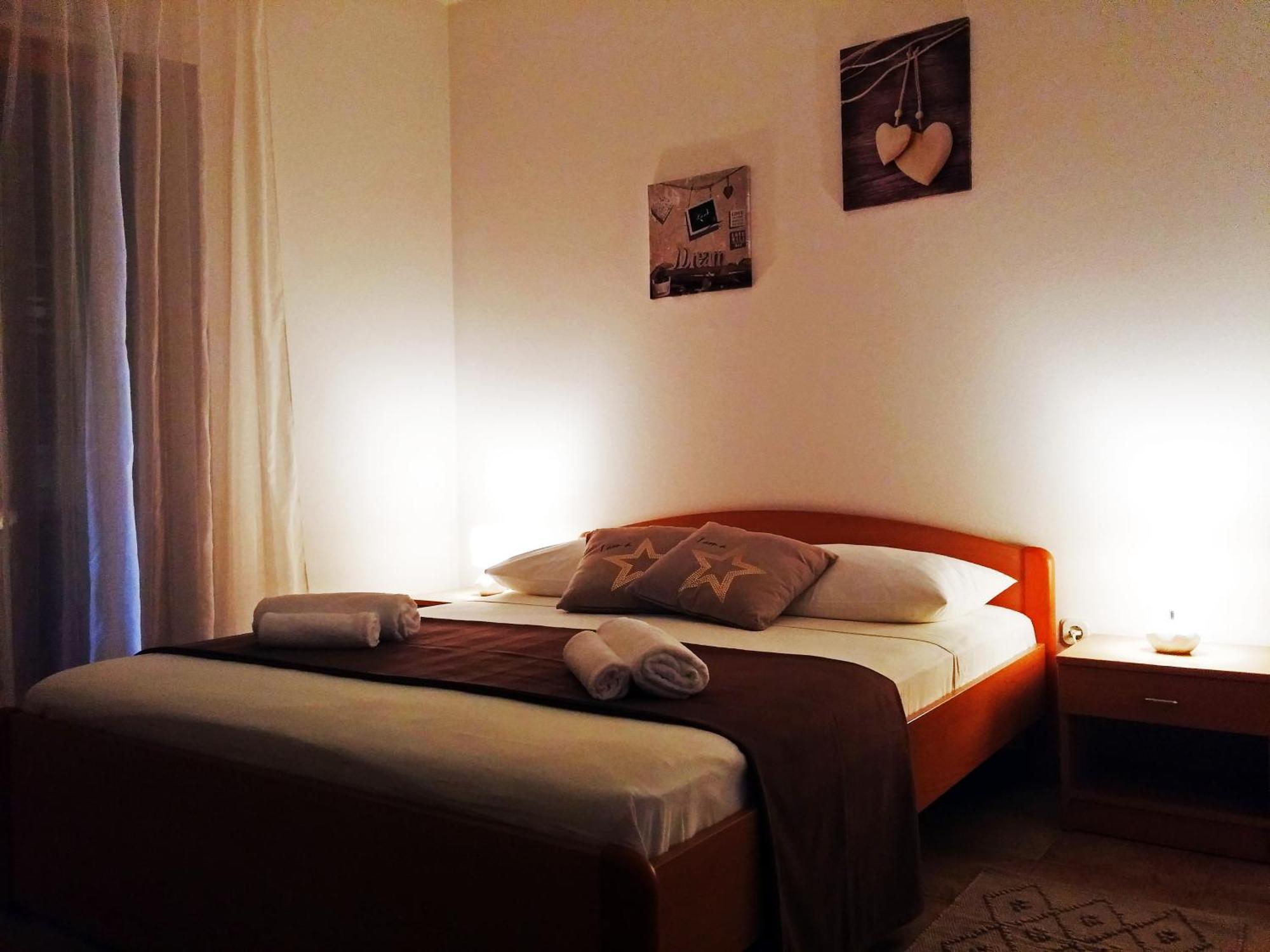Apartments And Rooms Saric جادريغا الغرفة الصورة