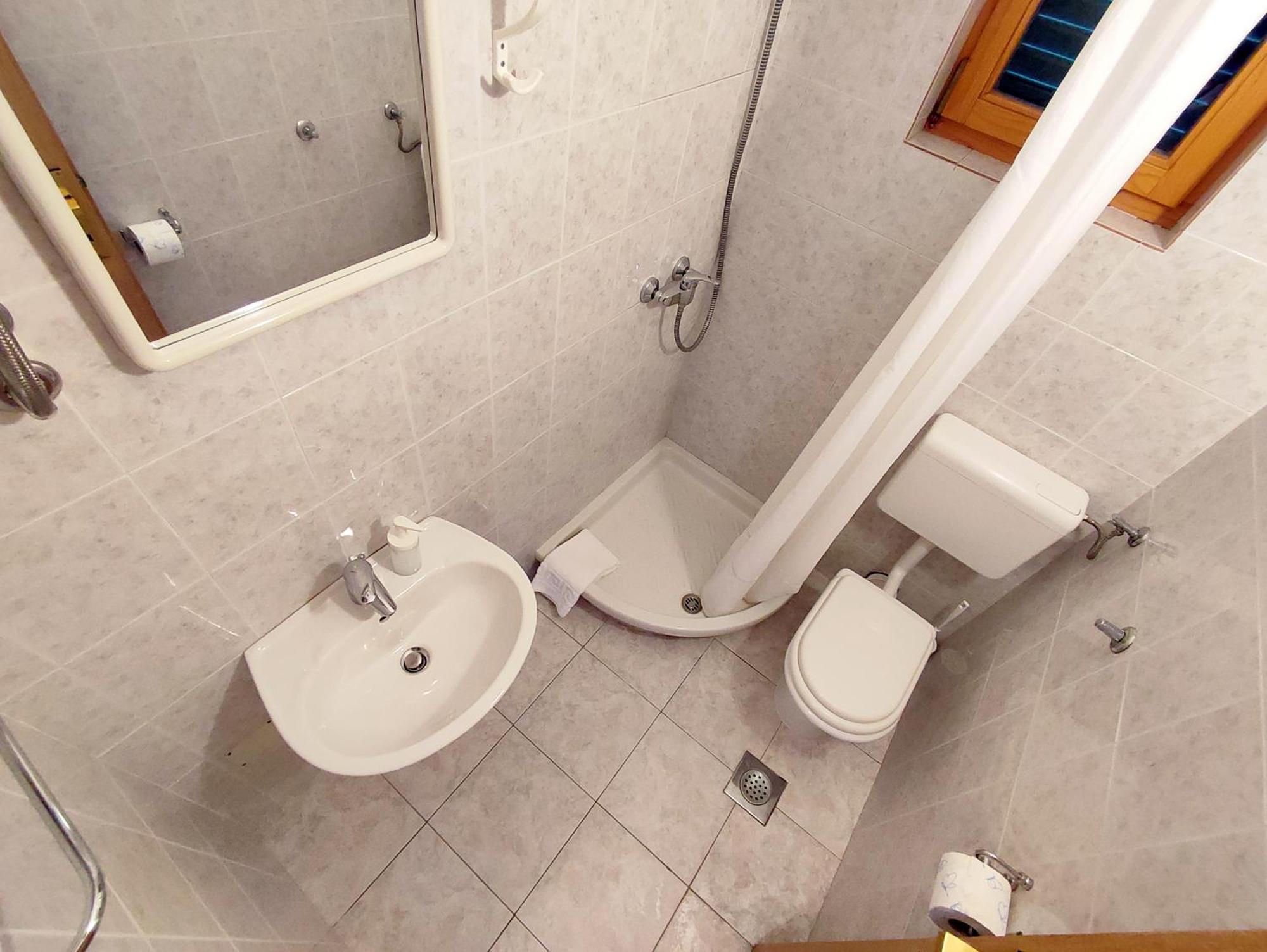 Apartments And Rooms Saric جادريغا المظهر الخارجي الصورة