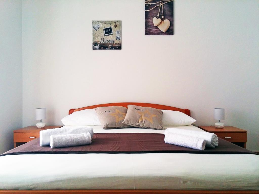 Apartments And Rooms Saric جادريغا المظهر الخارجي الصورة